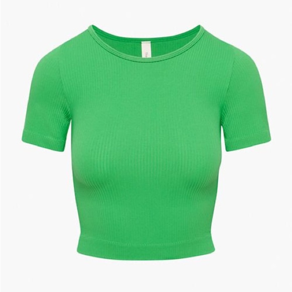 The Group by Babaton FLOW SEAMLESS T-SHIRT (from Aritzia)